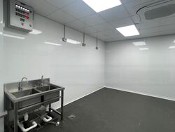 Chin Bee Drive (D22), Retail #454244211